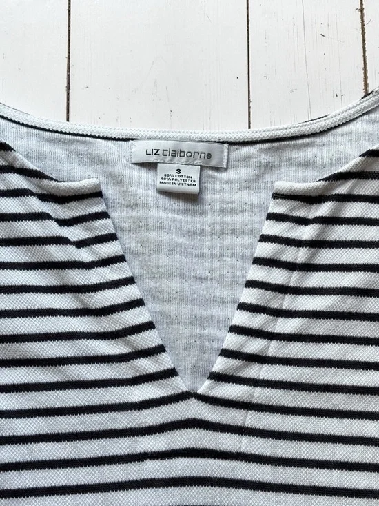 Liz Claiborne Black White Striped Knit Tunic Top Small V Neck Pullover Pocket - Picture 2 of 8